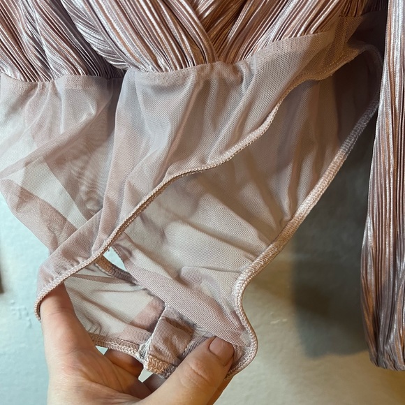 Astr the label pink pleated bodysuit Large - Picture 7 of 9